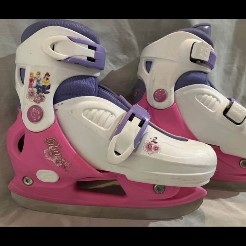 Girls ice skates easy extendable size 13-1-2-2.5 Disney Princess